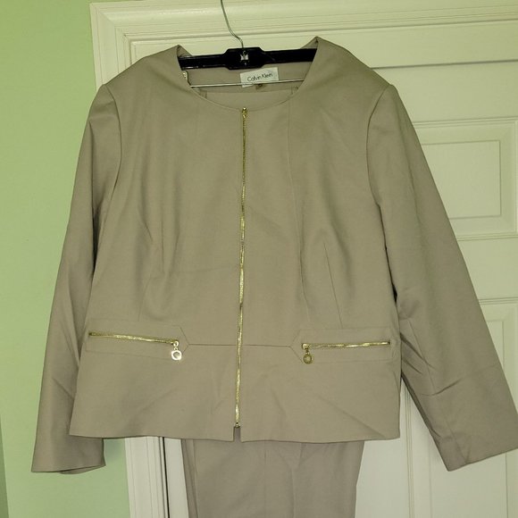 Plus & Tall Calvin Klein Khaki Colored Pantsuit with zipper detail - Picture 1 of 3